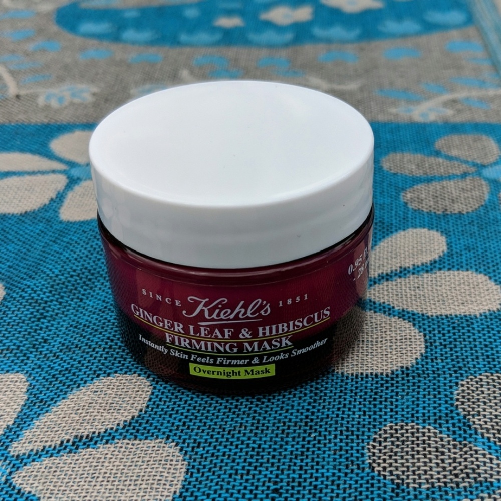 Ginger leaf and hibiscus firming mask